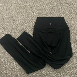 Align leggings- 25” black embossed print